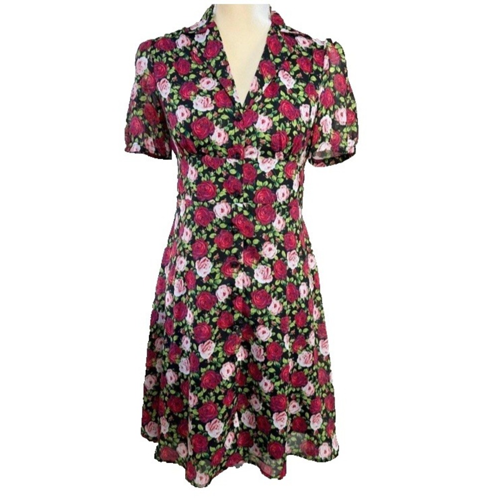 Betsey Johnson Roses Floral Print Dress Sz 4 Dark Romantic Whimsygoth Fitted Y2K